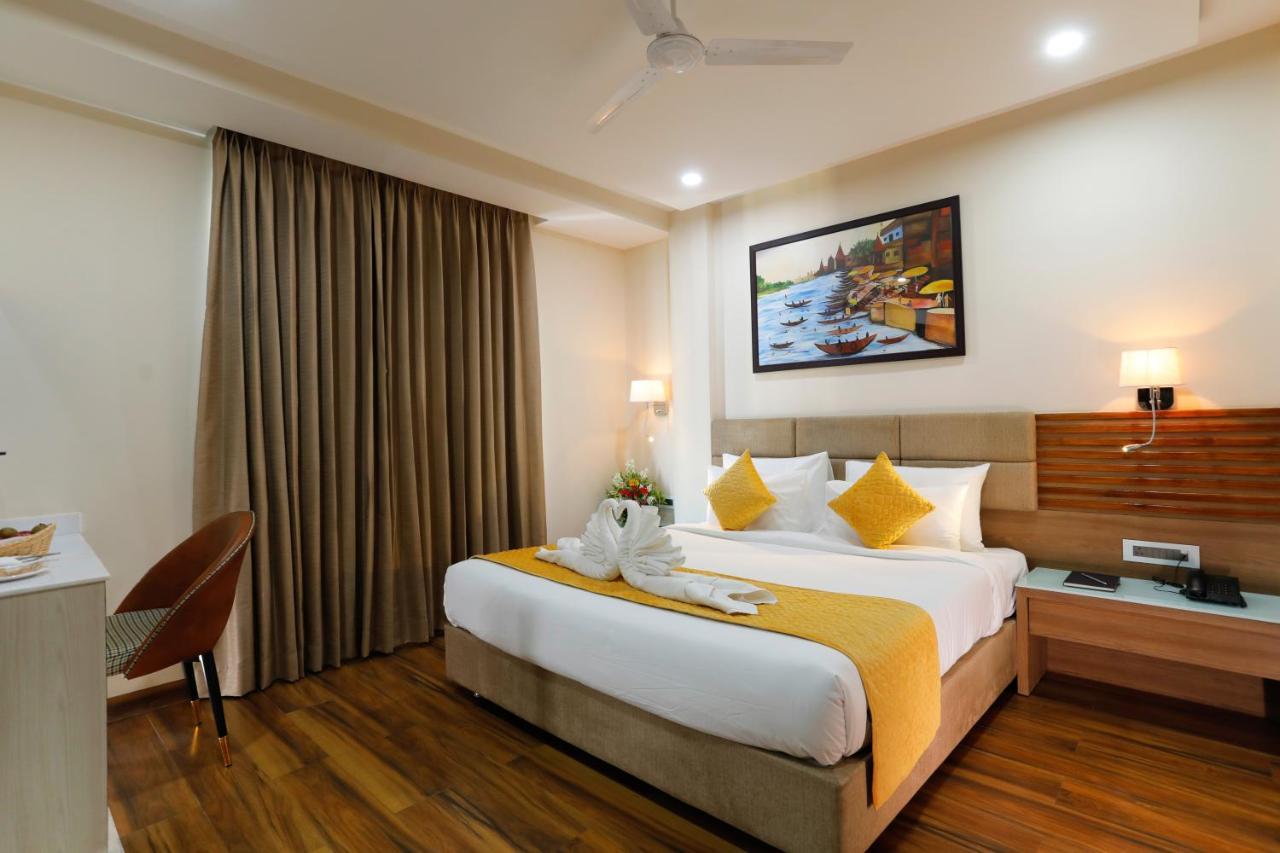 Dolphin Grand Hotel Varanasi