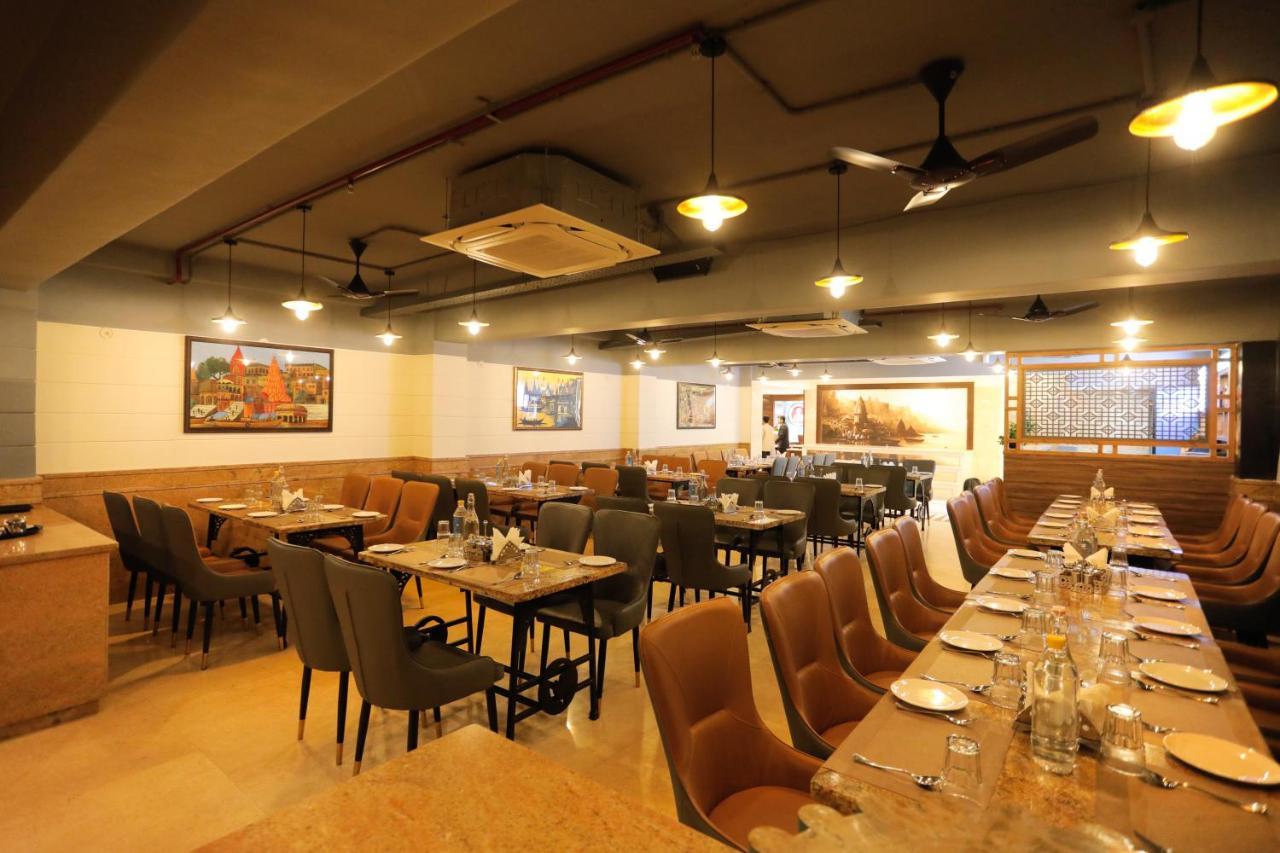 Dolphin Grand Hotel Varanasi