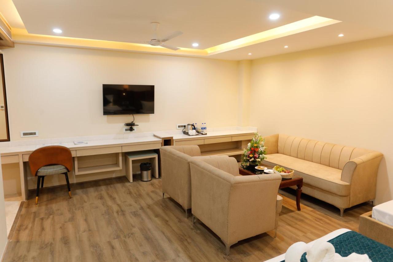 Hotel Dolphin Grand 4*