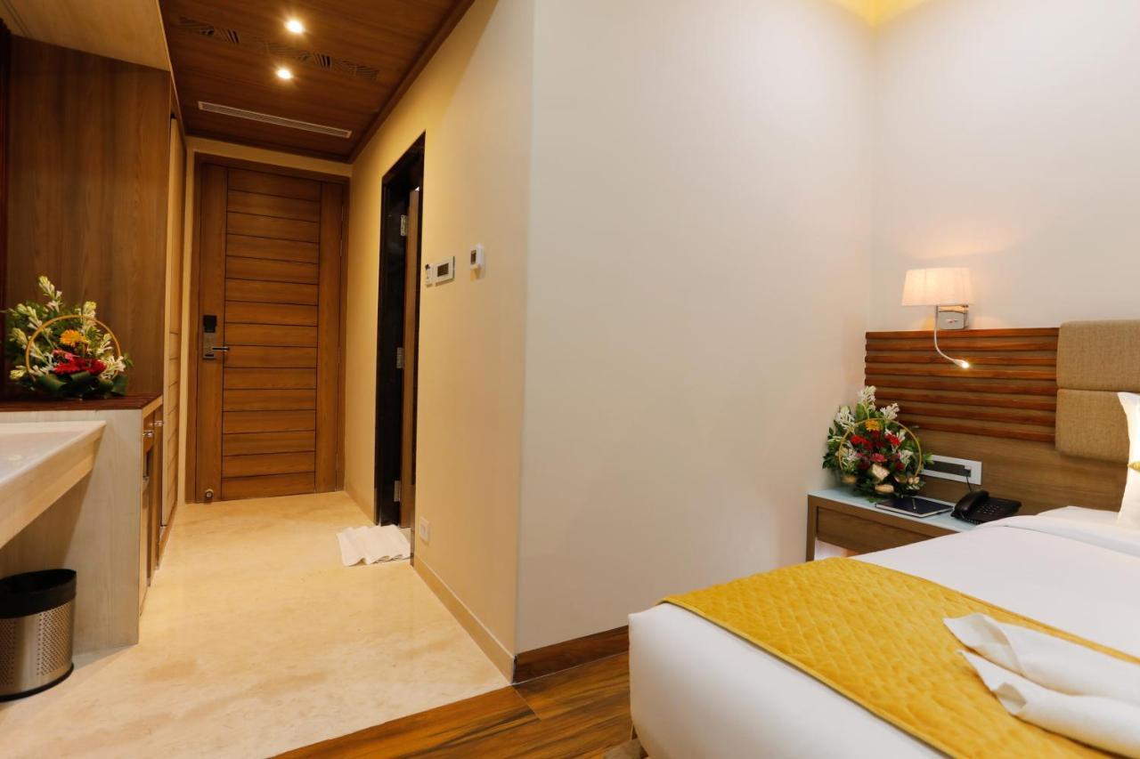 Hotel Dolphin Grand