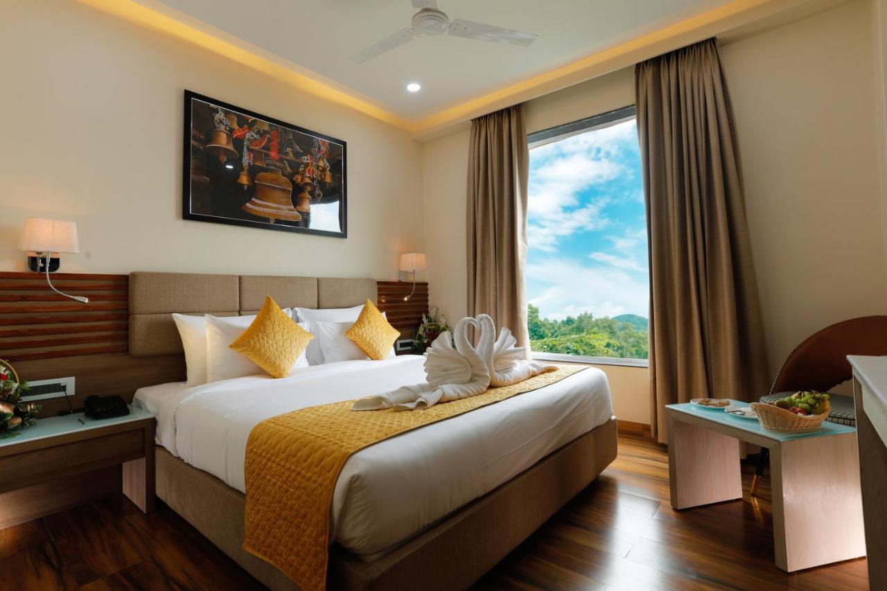 Dolphin Grand Hotel