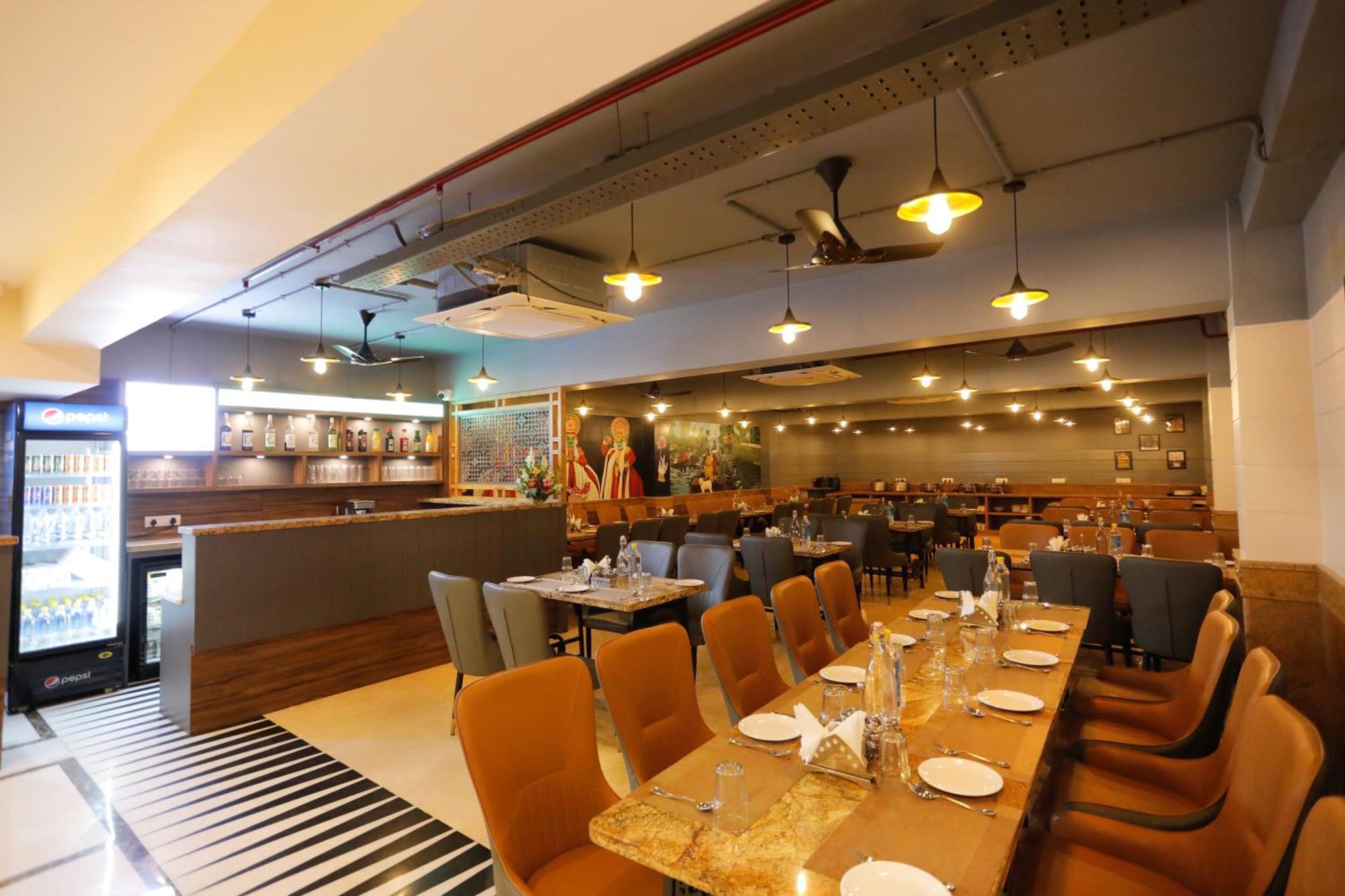 Dolphin Grand Hotel Varanasi